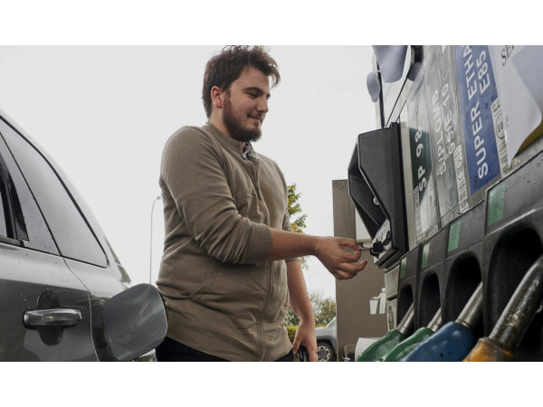 Carburant Borne Annonce Une Indemnit De Euros Pour Les